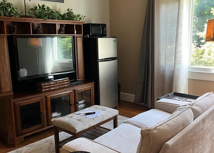 Brevard Bed & Breakfasts 