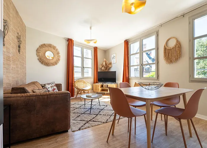 Amboise Bed & Breakfasts 
