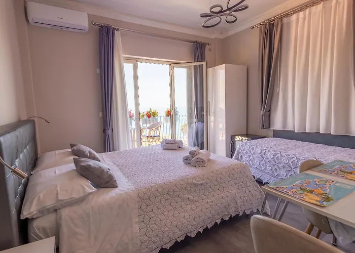 Athena Charming Rooms