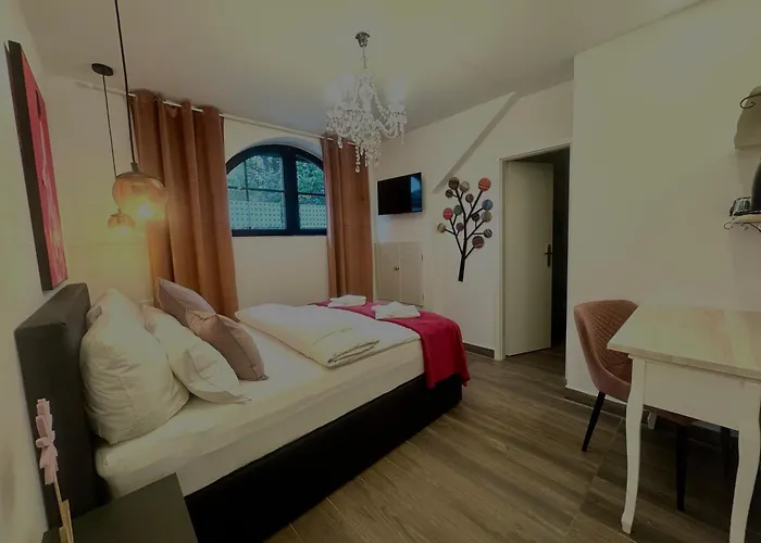 Villa Orchard Frankfurt - Trade Fair Airport