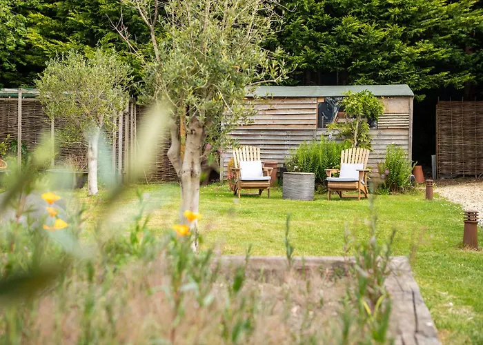 Daisybank Cottage Boutique Bed And Breakfast