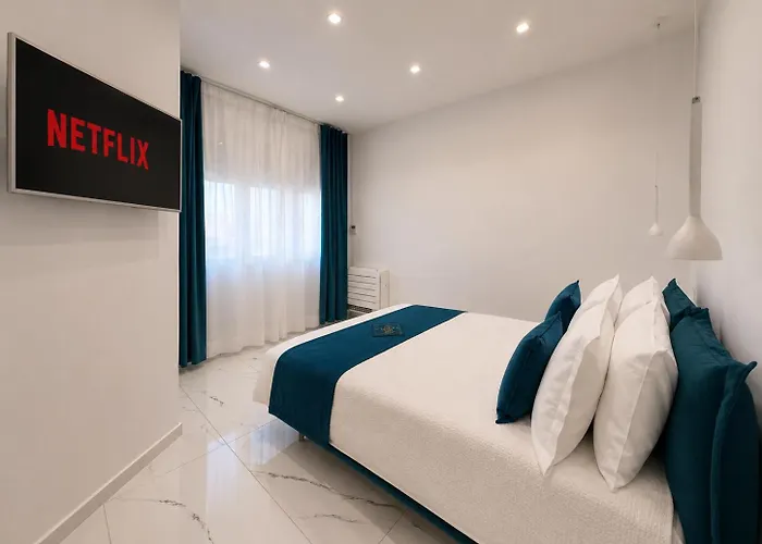 Kreart Boutique Suites & Deluxe Rooms