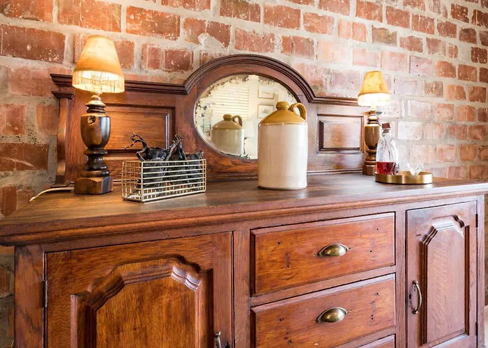Robertson Bed & Breakfasts 
