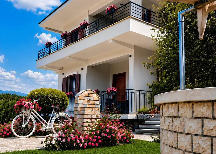 Villa Tabaku