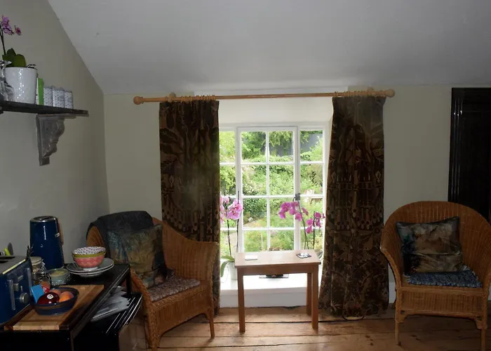 Hiraeth Homestay Xxx