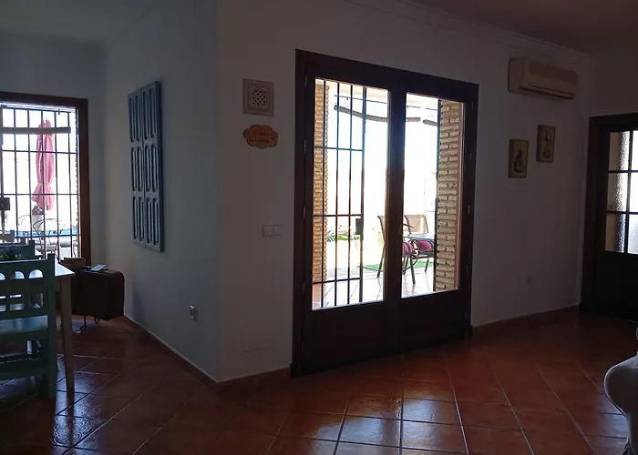 "La Gueena Vida" Chalet Con 4 Habitaciones De Hotel