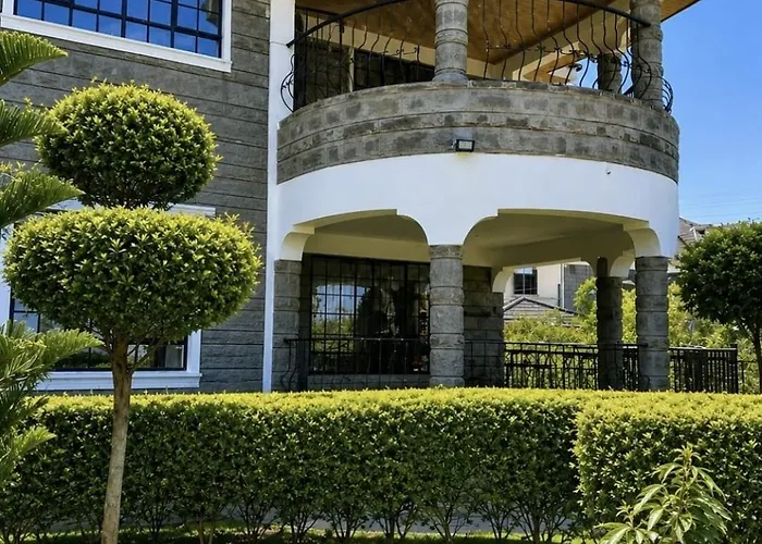 Rhacky Homes - Near Jkia & Sgr