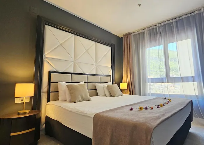 Azure Superior Luxury Room - By The Beach