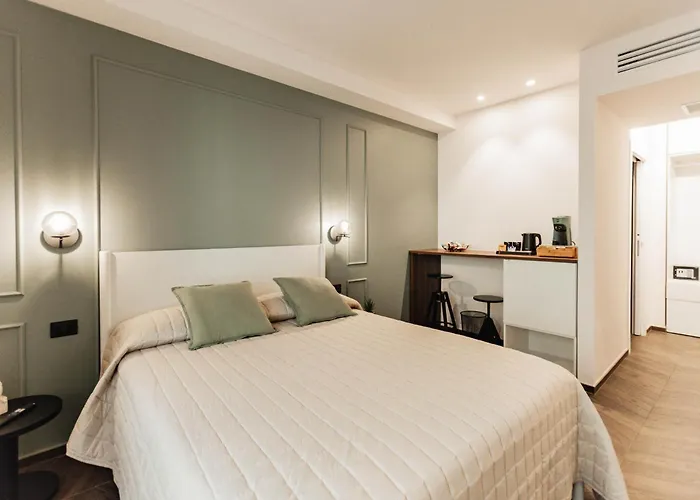 Gt Deluxe Rooms