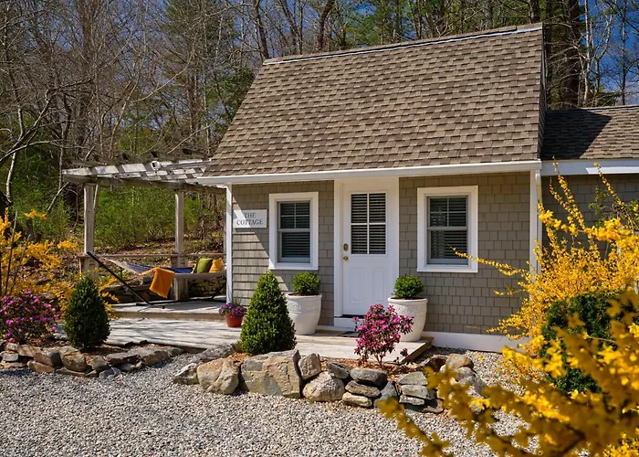 Mattituck Bed & Breakfasts 