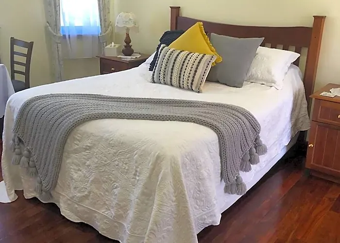 The Hideaway Luxury B&B Retreat