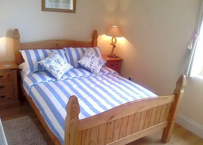 Axminster Bed & Breakfasts 