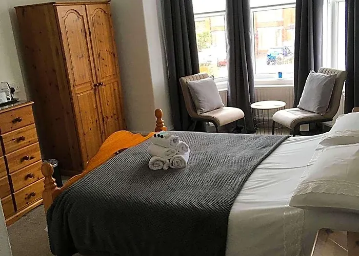 Oak Alyn Hotel