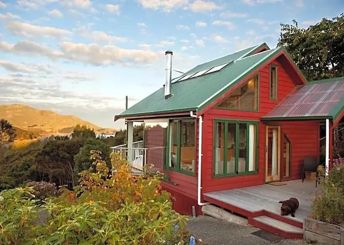 Hereweka Garden Retreat