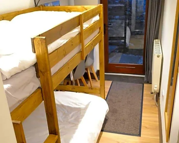 Dalecote Barn Bed And Breakfast