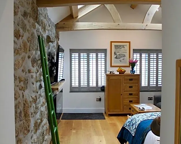 Bryher Cottage