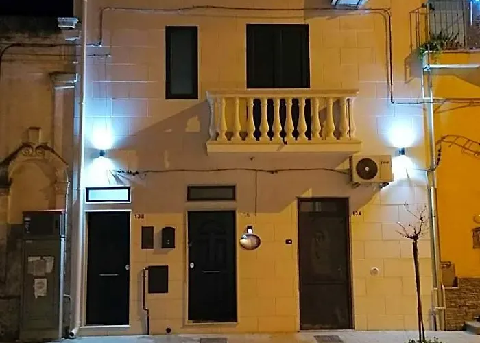 B&B White House