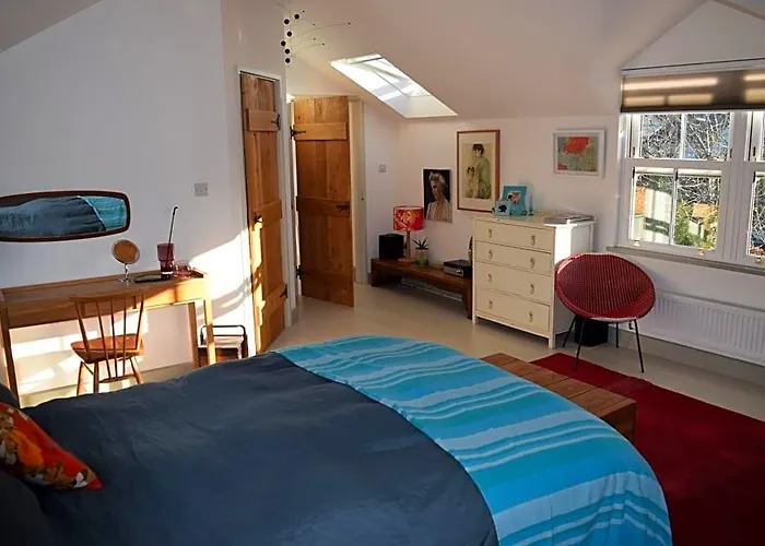 Porthcurno Bed & Breakfasts 