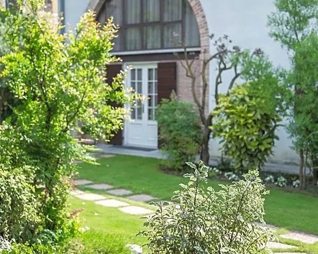 B&B Arco Di Pietra
