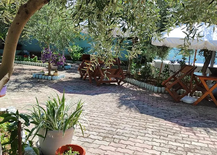 Elvish Garden Boutique B&B