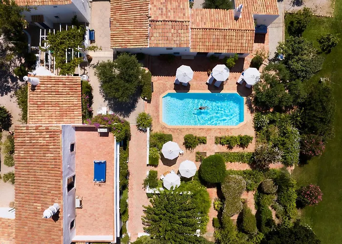 Benedita De Nexe - Algarve - A Charming Countryside Retreat