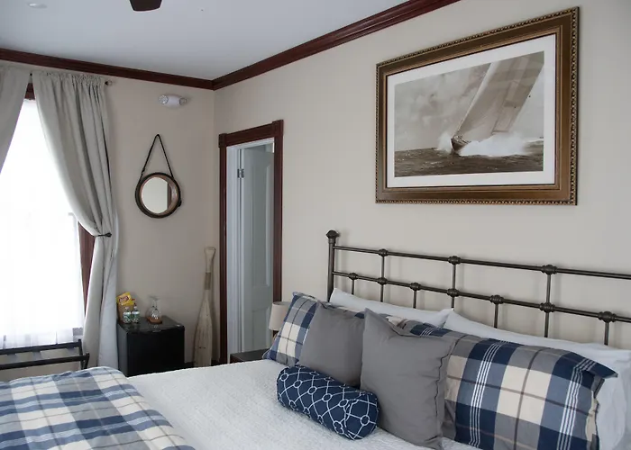 Bay Shore Bed & Breakfasts 