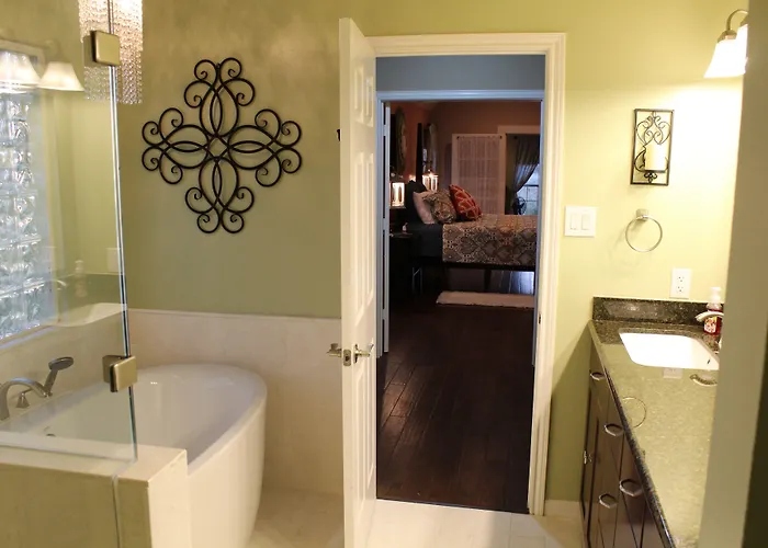 Maple Creek Bed&Breakfast