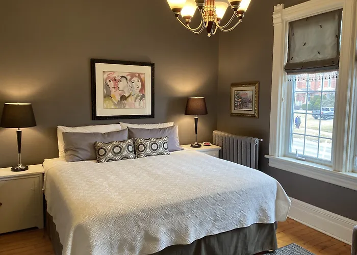 Thornbury Bed & Breakfasts 