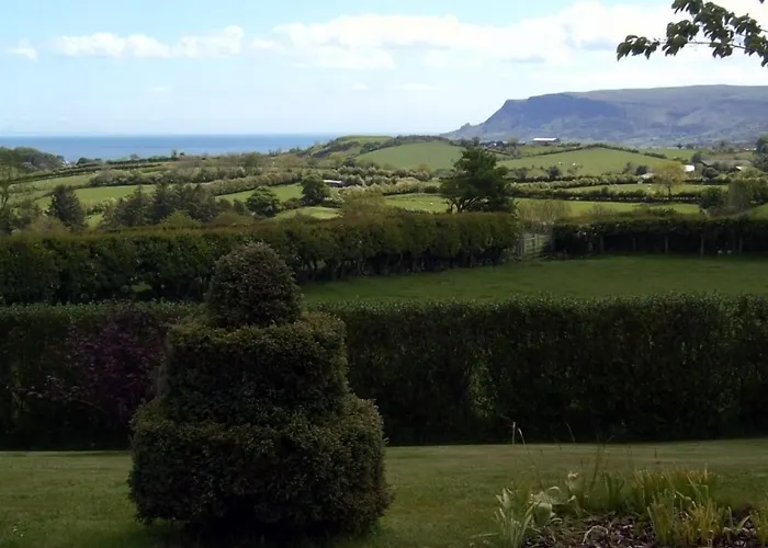Larne Bed & Breakfasts 