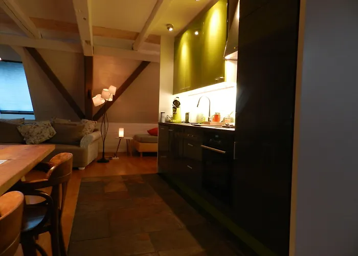 Blue Wall Bnb - Business Apartments