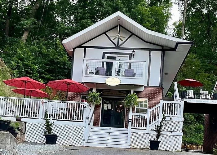 Flat Rock Bed & Breakfasts 