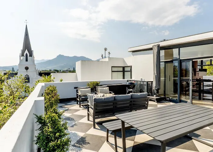Avenues Guest House