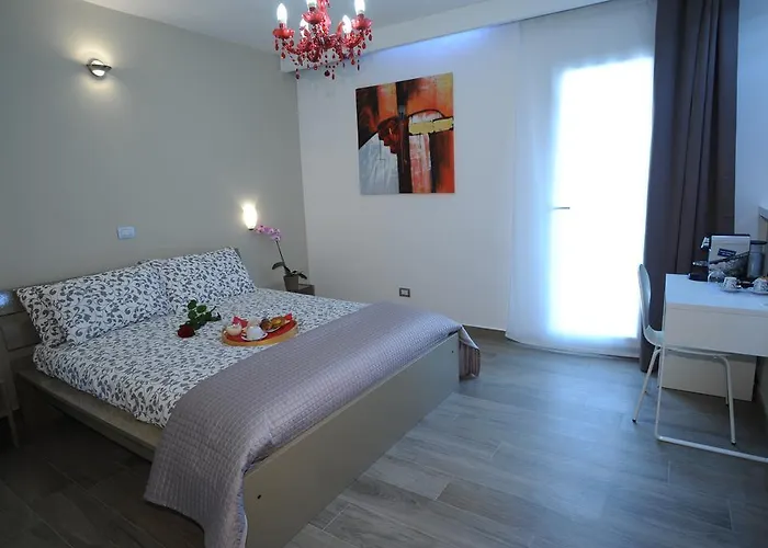 H5-5H Luxury Room