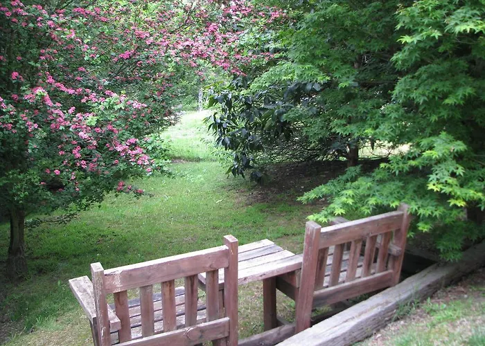 Leafield Cottages