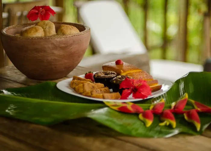 Praia do Felix Bed & Breakfasts 