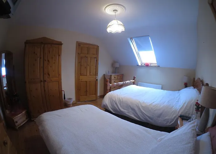 Derghaven B&B, Hostel & Self Catering