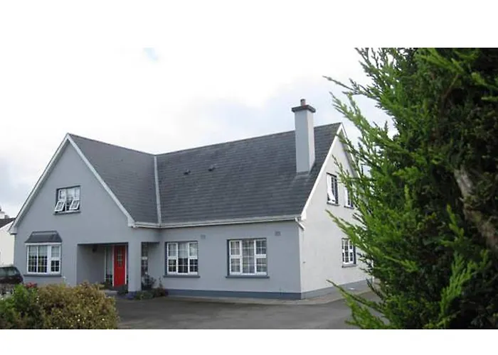 Derghaven B&B, Hostel & Self Catering