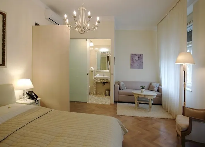 B&B Fotic