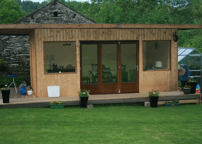 School House Cottage B&B And Tea Garden