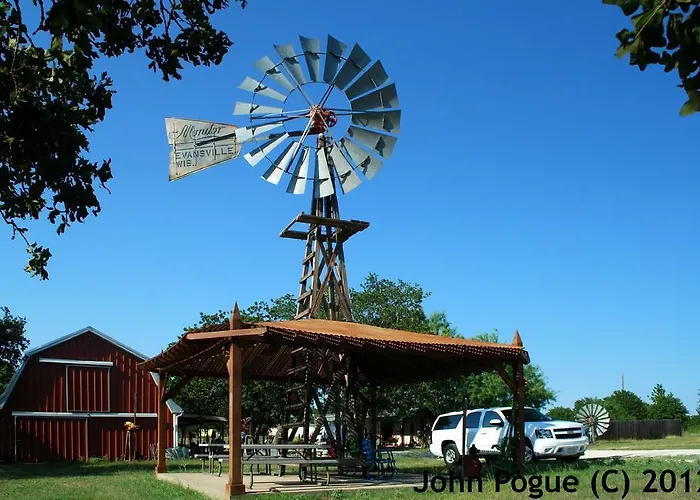 The Windmill Farm And Bed & Breakfast