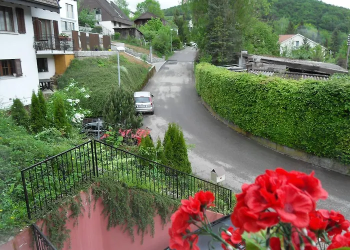 Bed&Breakfast In Flueh