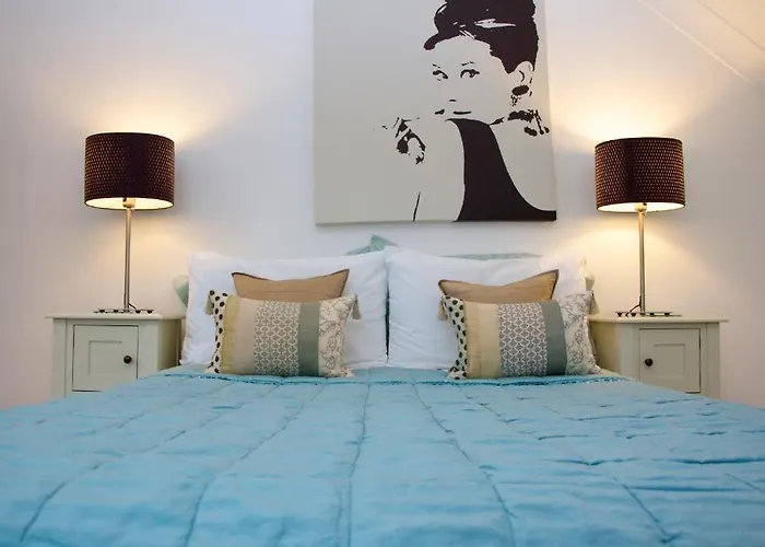 Aldershot Bed & Breakfasts 