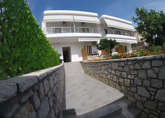 Riviera Rooms