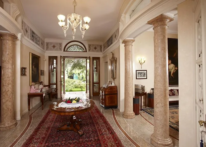 Villa V