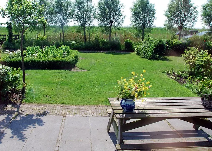 Bed In Waterland