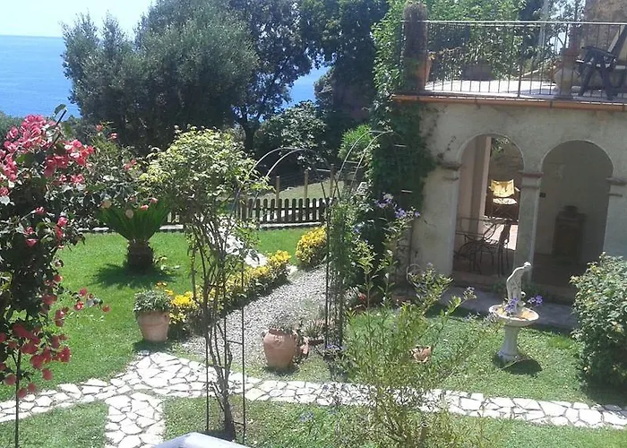 Bed And Breakfast Nefer