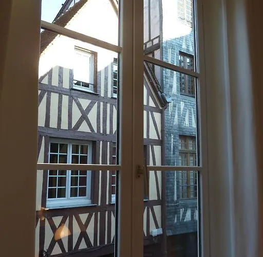 Une Chambre Dans L'Atelier De R