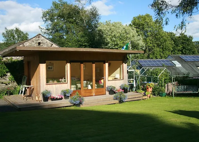 School House Cottage B&B And Tea Garden