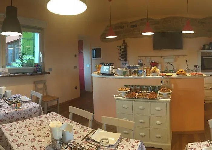 Borgo Inferiore 24
