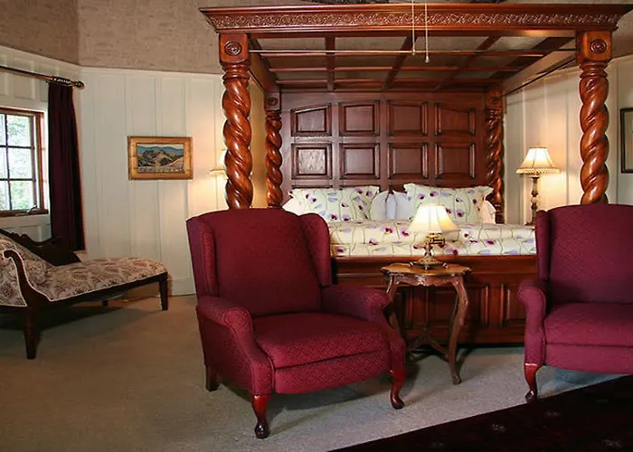 Old Crocker Inn